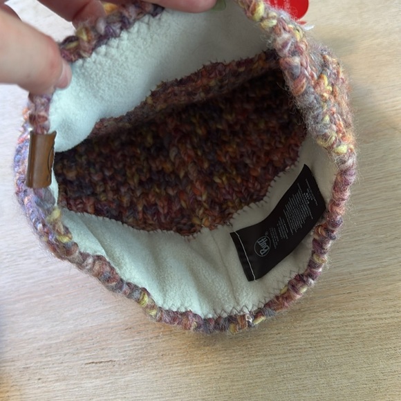 BUFF | Red and Pink Chunky Knit Pom-Pom Hat - Picture 5 of 7